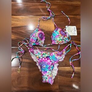 Small Top and I am not sure about bottom maybe medium